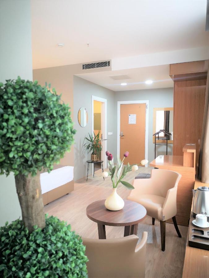 Grand Park Hotel Istanbul City Center Bed And Breakfast Exterior photo